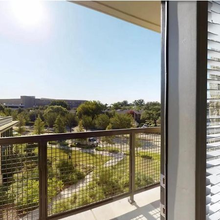 1 Bedroom W Balcony View Resort Pool Free Parking Addison Exterior photo